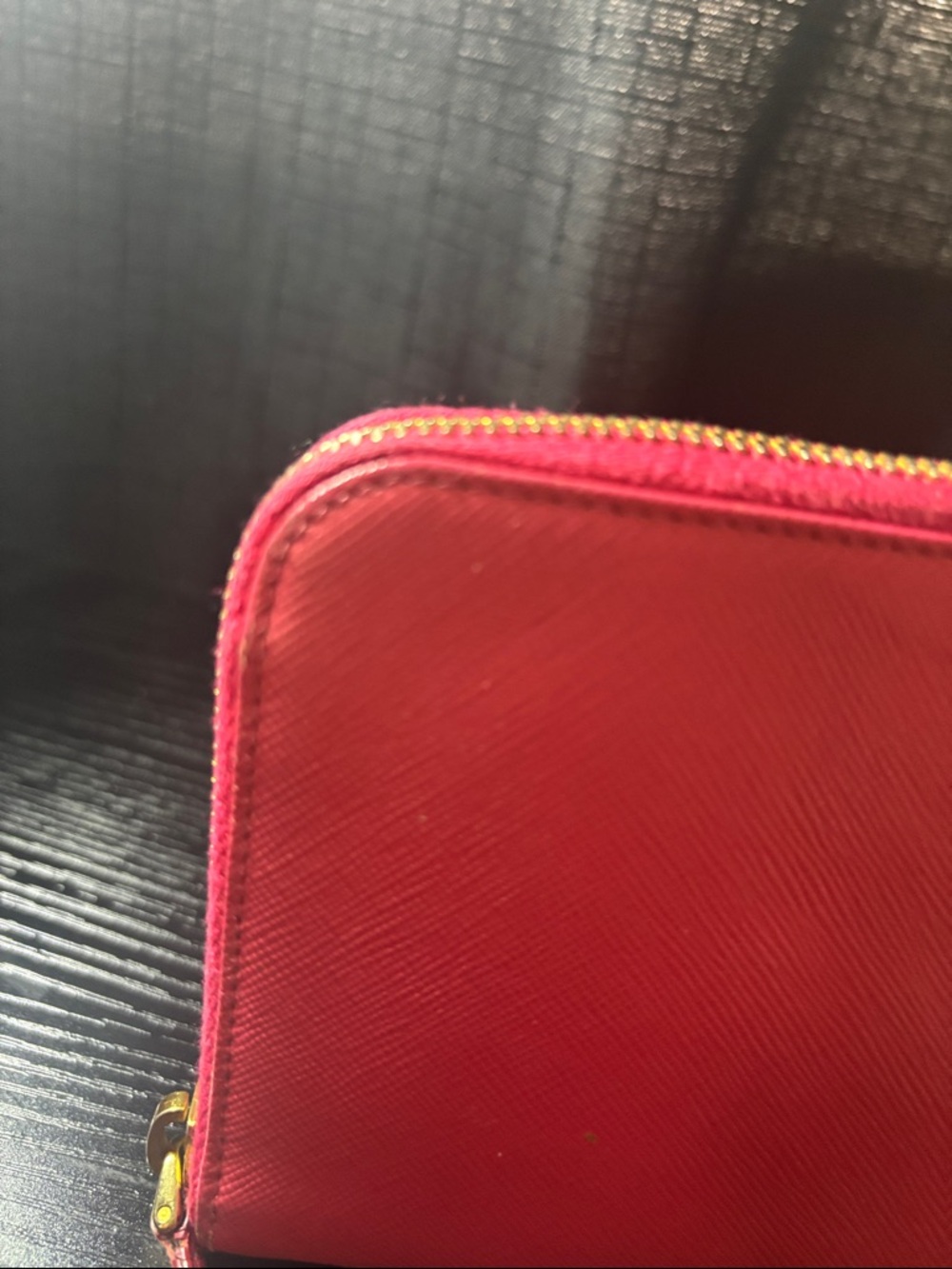 Prada Pink Saffiano Zip Wallet with Gold Logo - Picture 4 of 17
